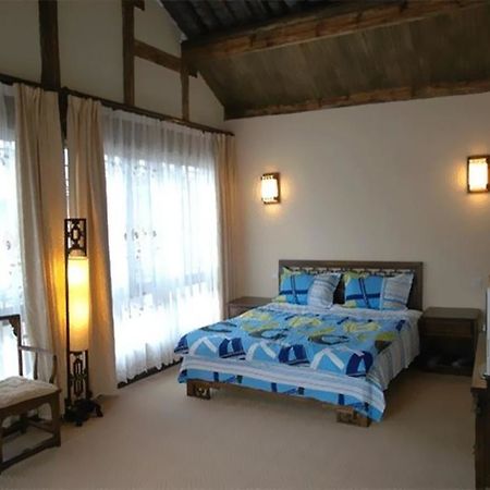 Golden Waterfront Inn Lijiang  Zewnętrze zdjęcie